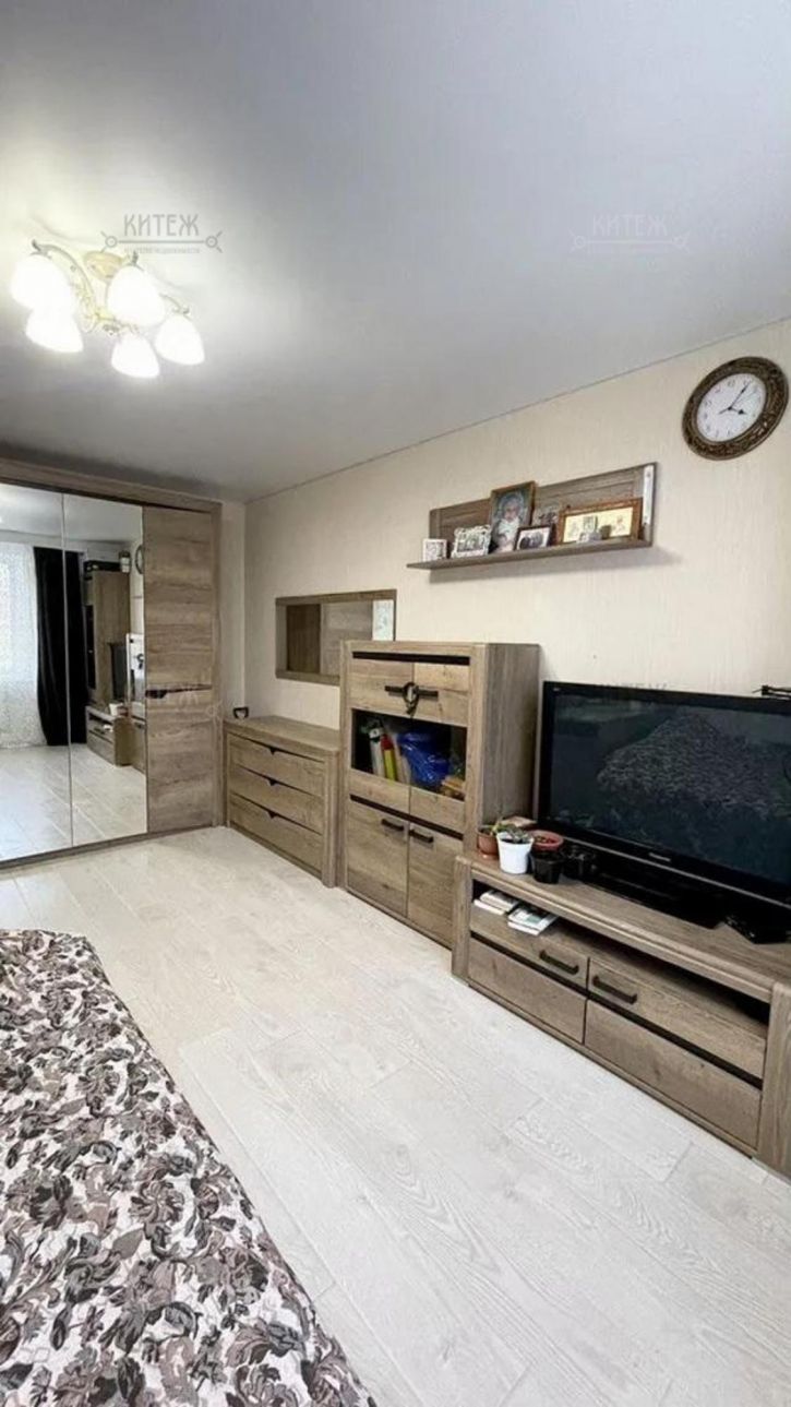 3-комн квартира Георгия Амелина улица,27