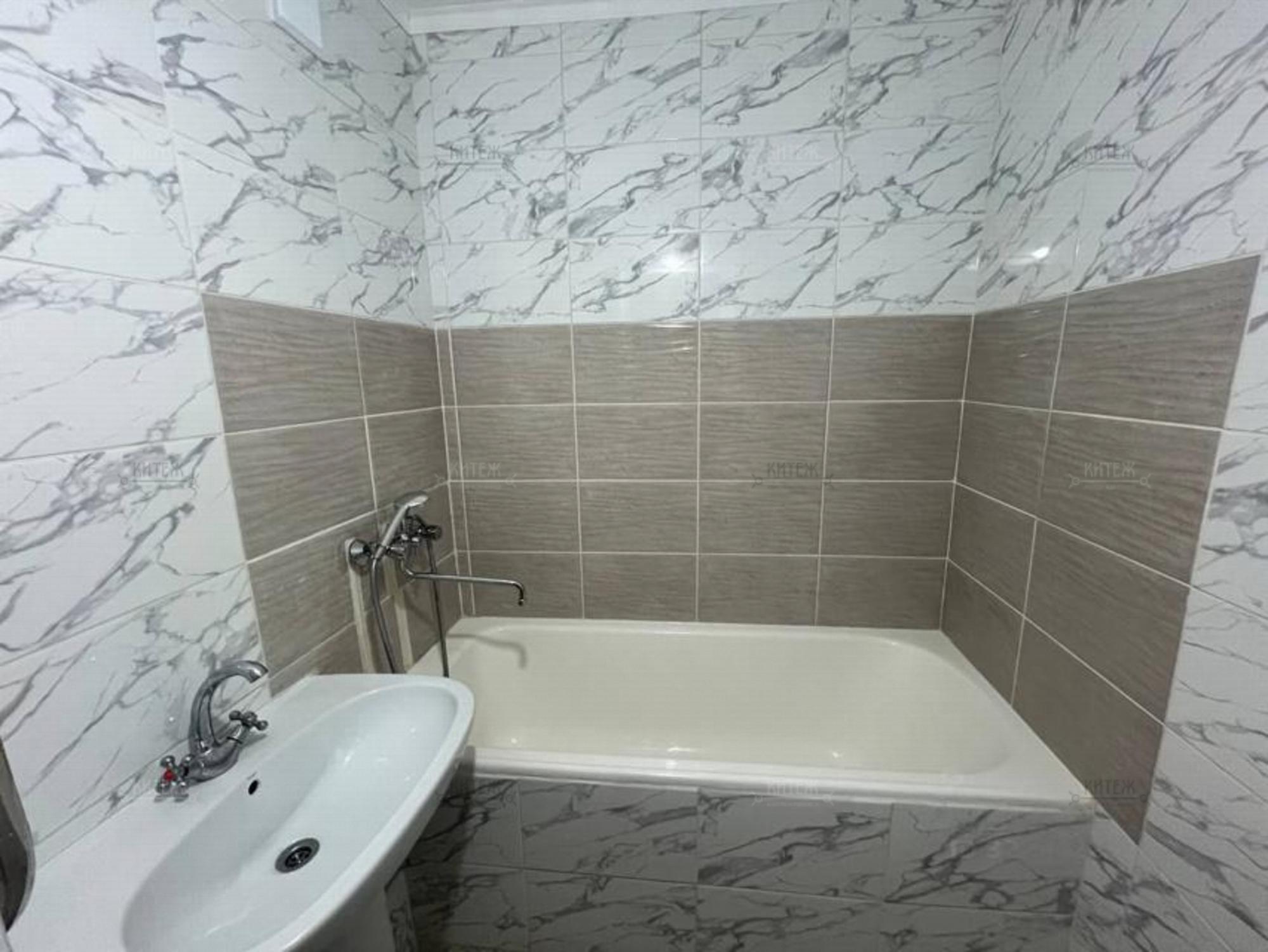 Купить квартиру за 6 350 000 рублей на Суворова улица,183