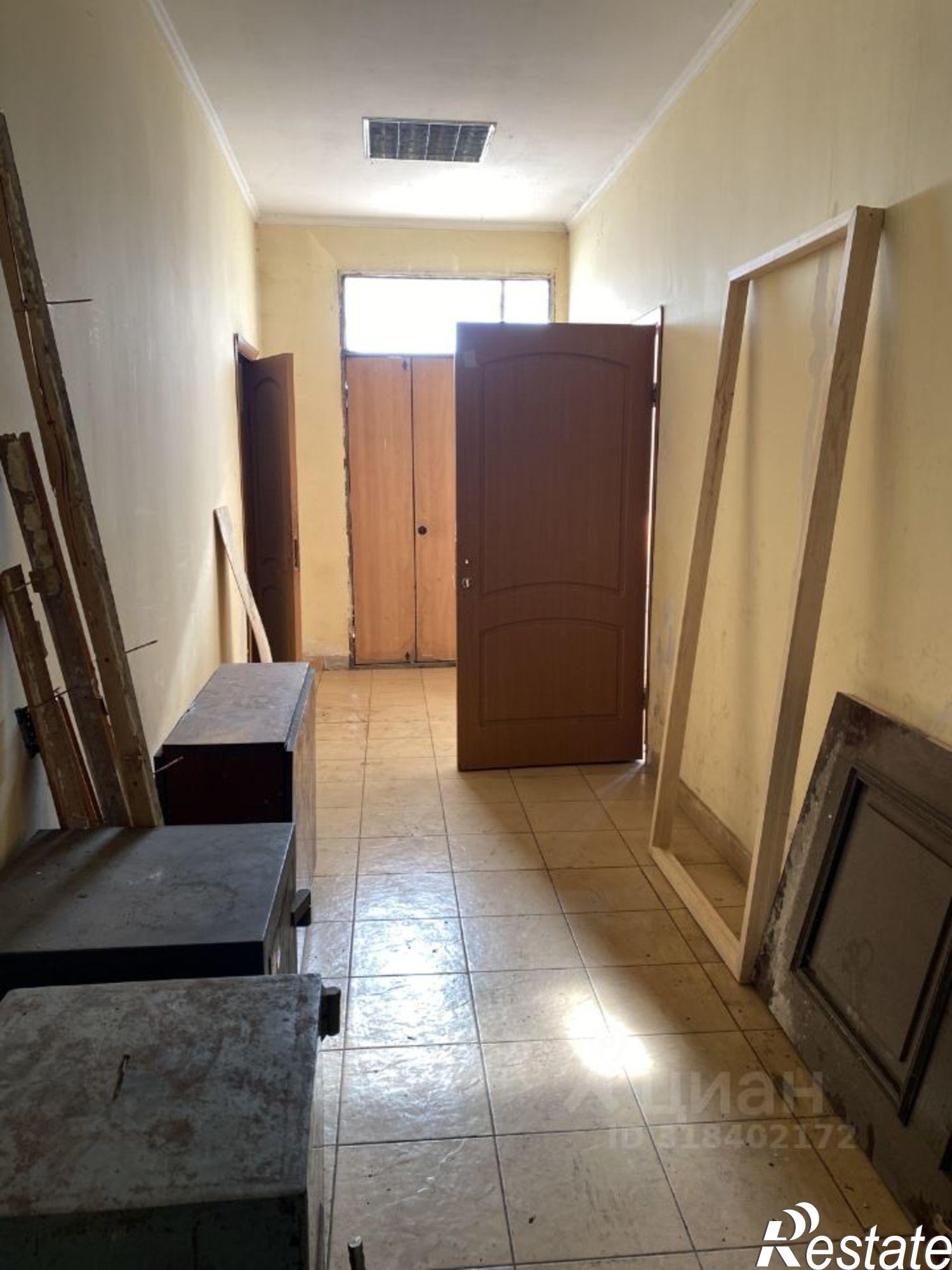 Купить ОСЗ, отдельно стоящее здание за 2 279 900 рублей на Боровск, улица Урицкого, 30