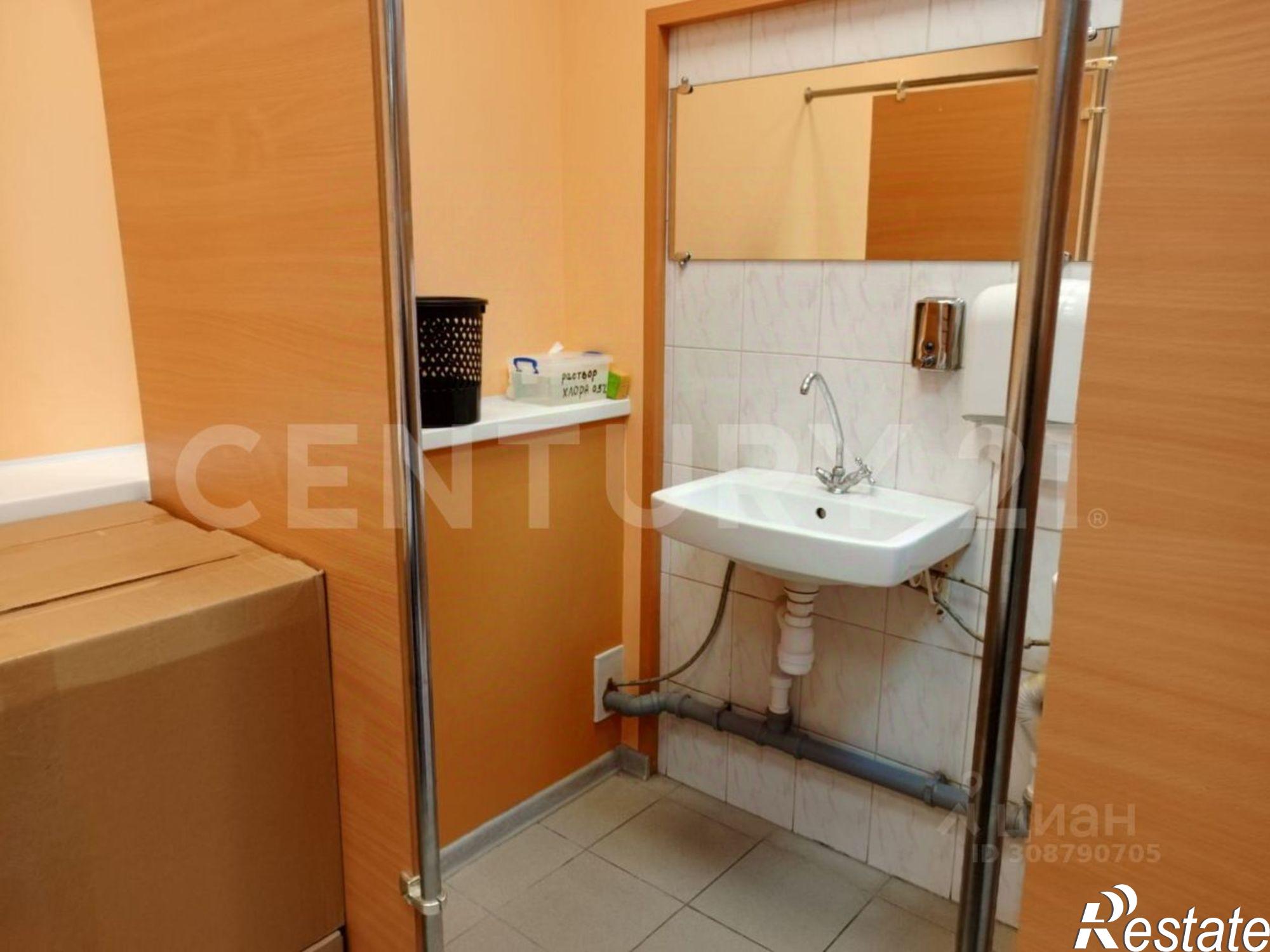 Купить торговое помещение за 10 820 900 рублей на Малоярославецкий район