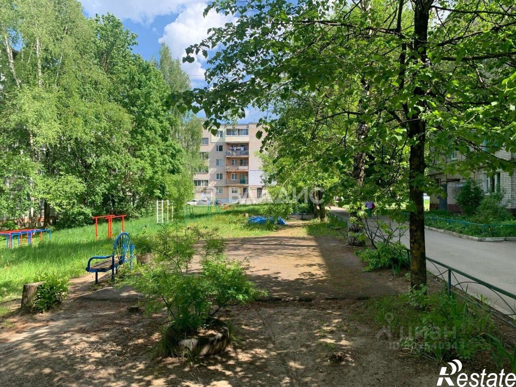 Купить квартиру за 2 750 000 рублей на Калуга, улица Гурьянова, 12к2