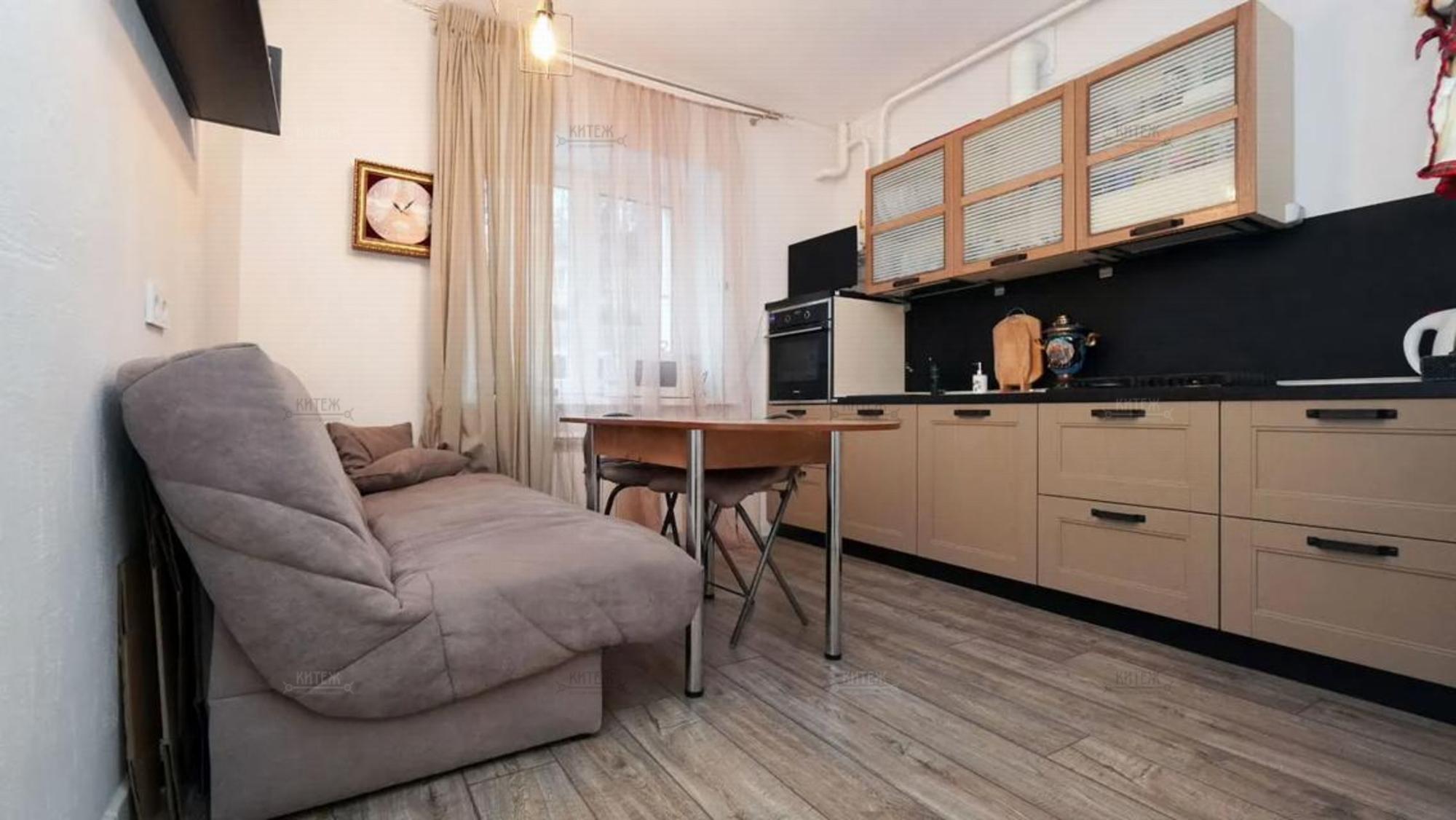 Купить квартиру за 9 000 000 рублей на Знаменская улица,45