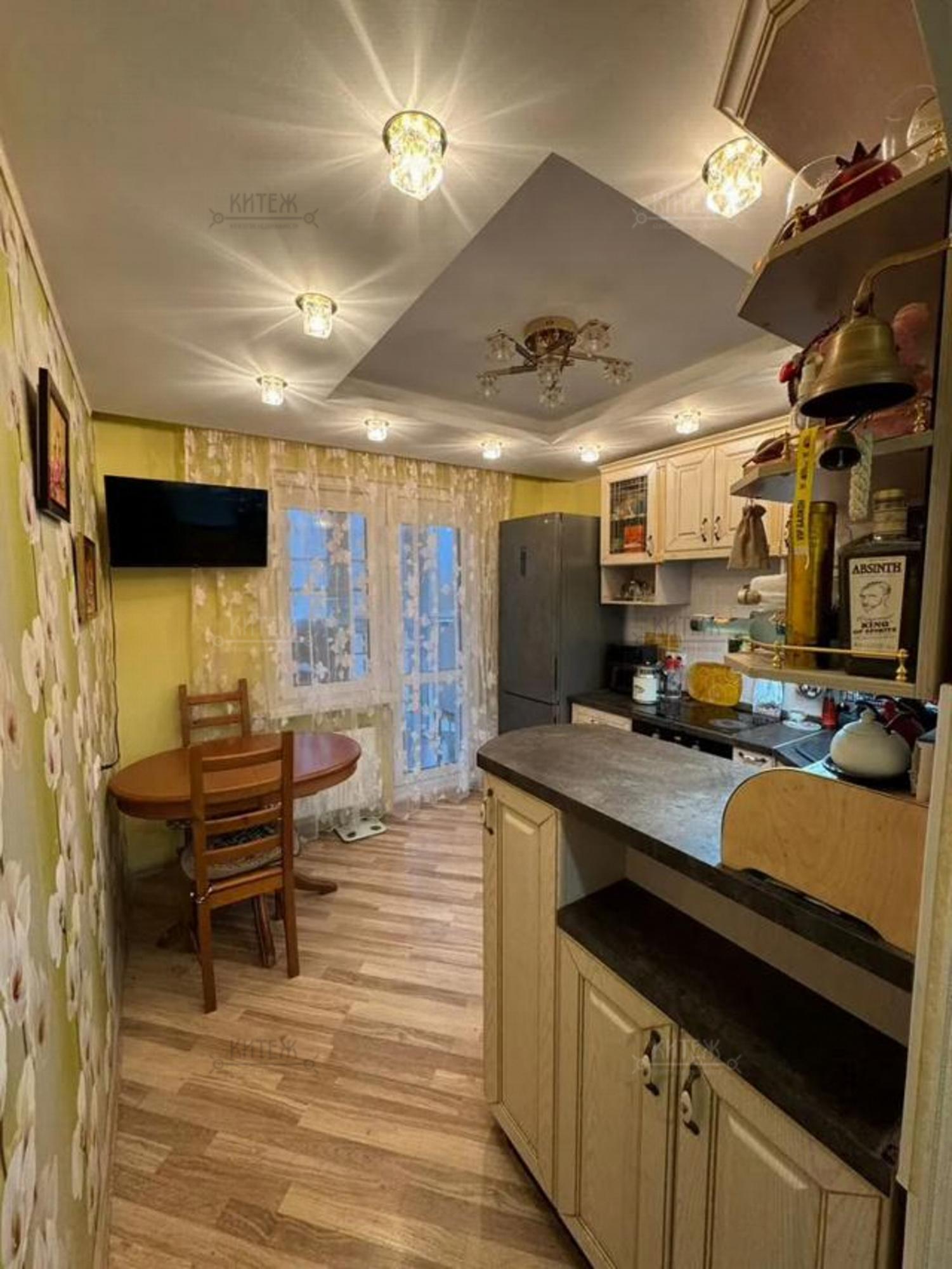 Купить квартиру за 4 400 000 рублей на Тарутинская улица,231к5